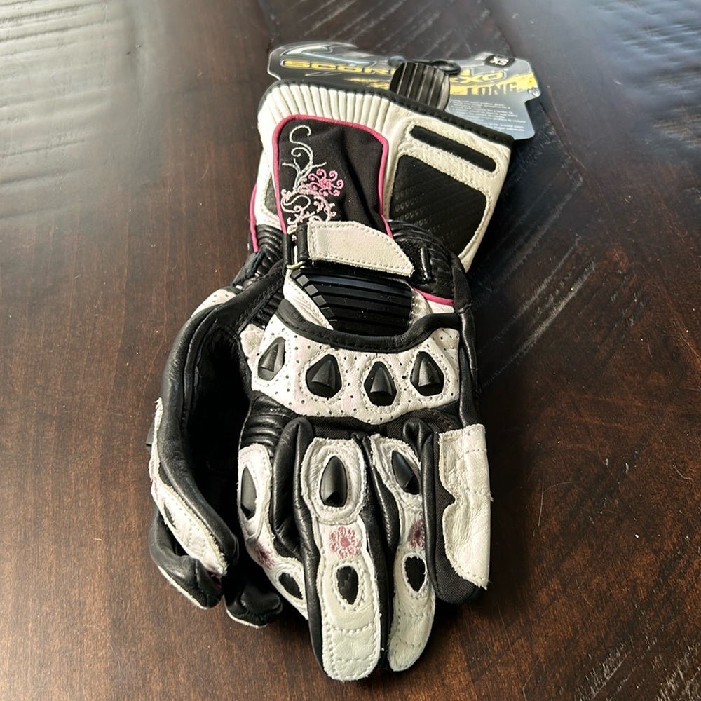 New Scorpion Riding Gloves Size XS